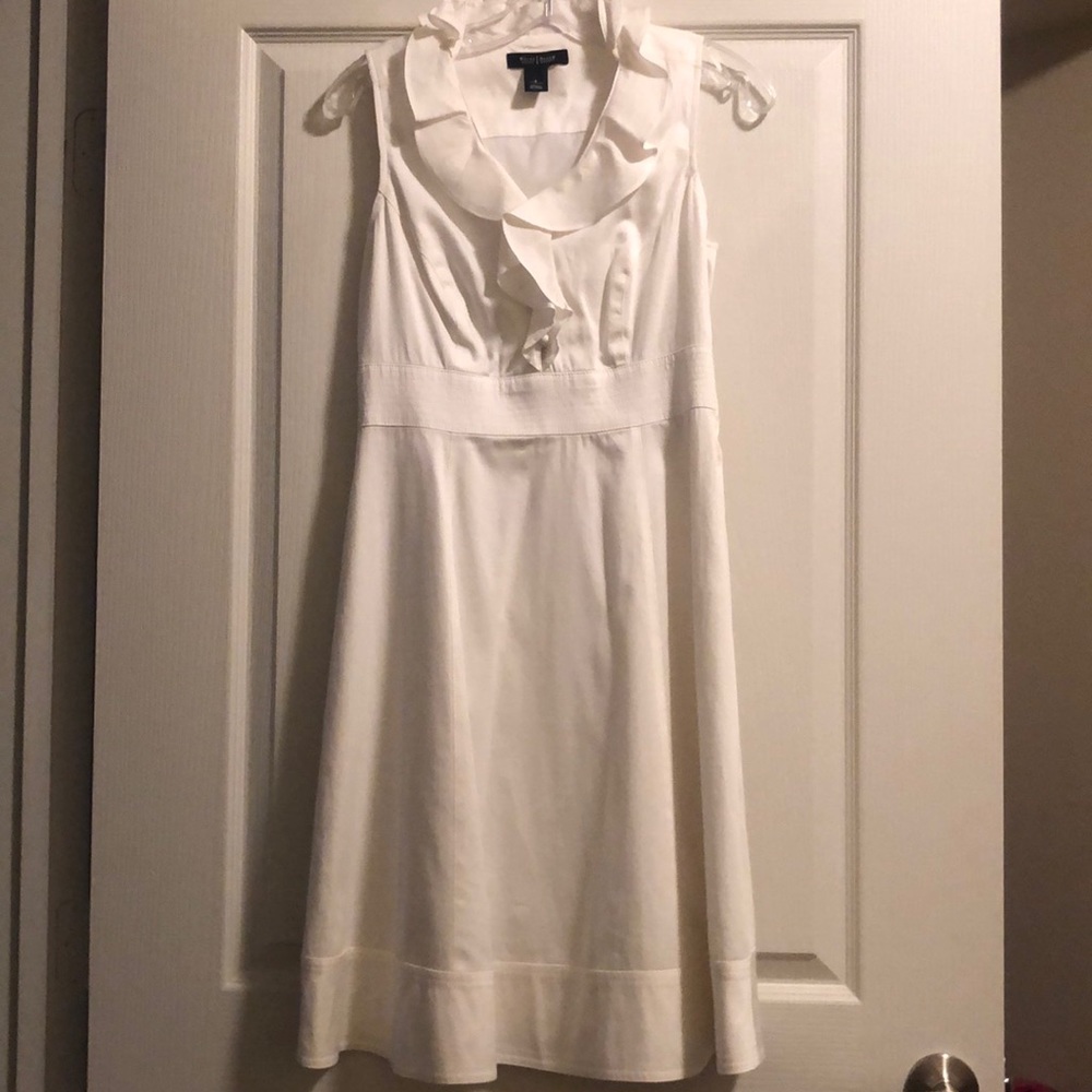 HP🎉 WHBM white sleeveless dress, size 4